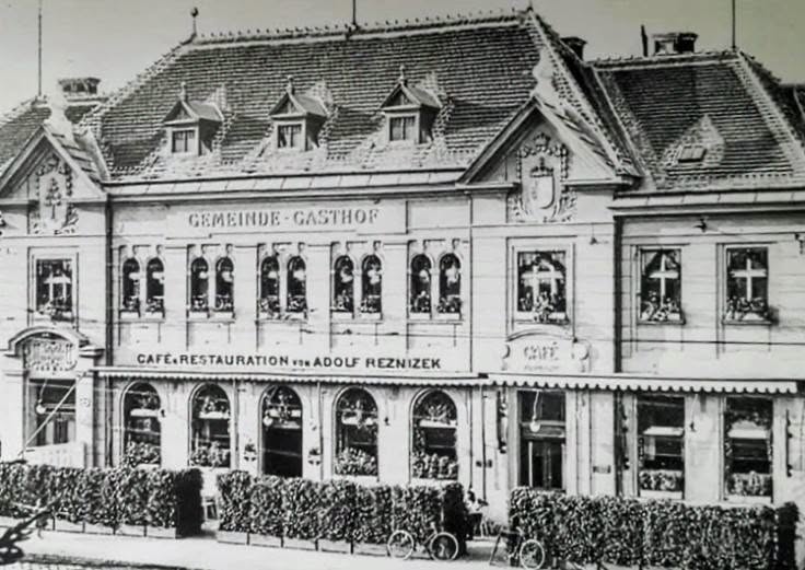 als Restauration Reznizek um 1900